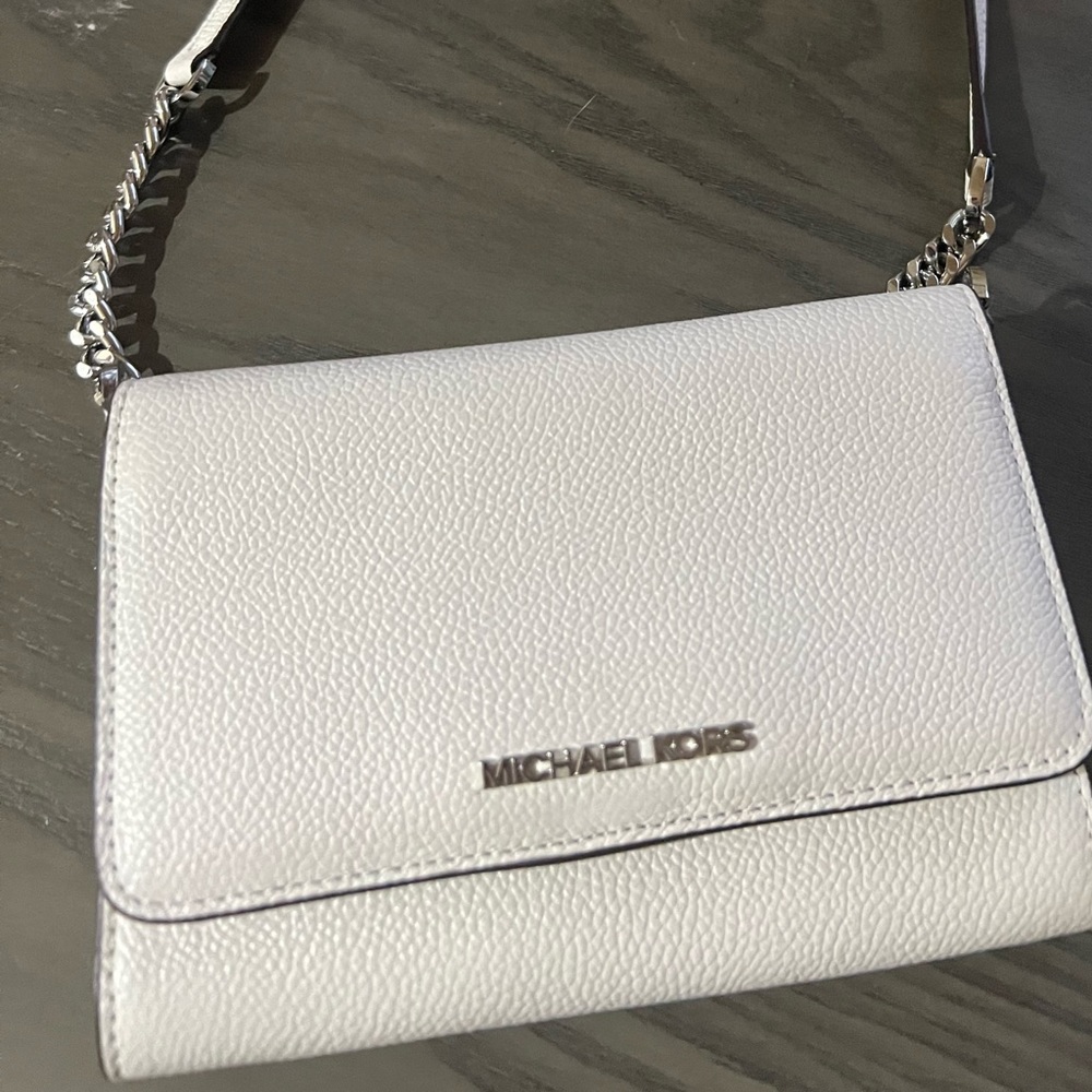 Michael kors crossbody